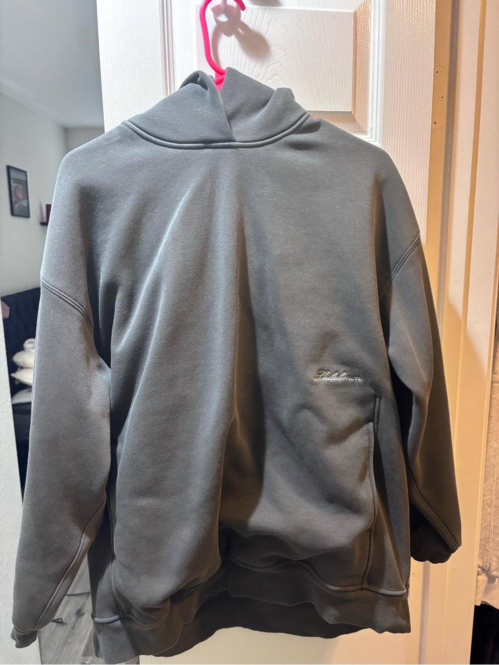 lululemon athletica Women’s oversized Charcoal Crewneck Sweatshirt